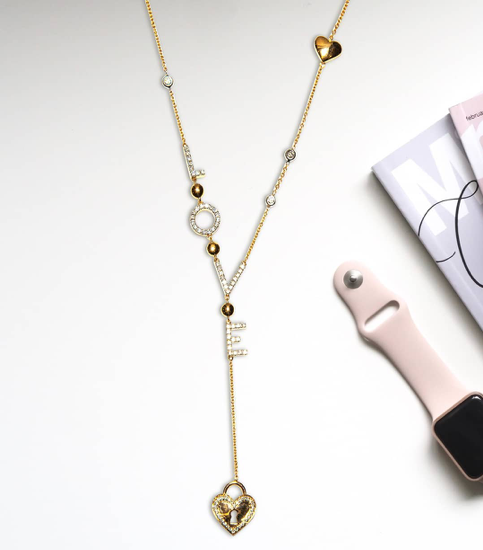 5 Diamond Jewellery Pieces That Need To Be a Staple in Your Closet