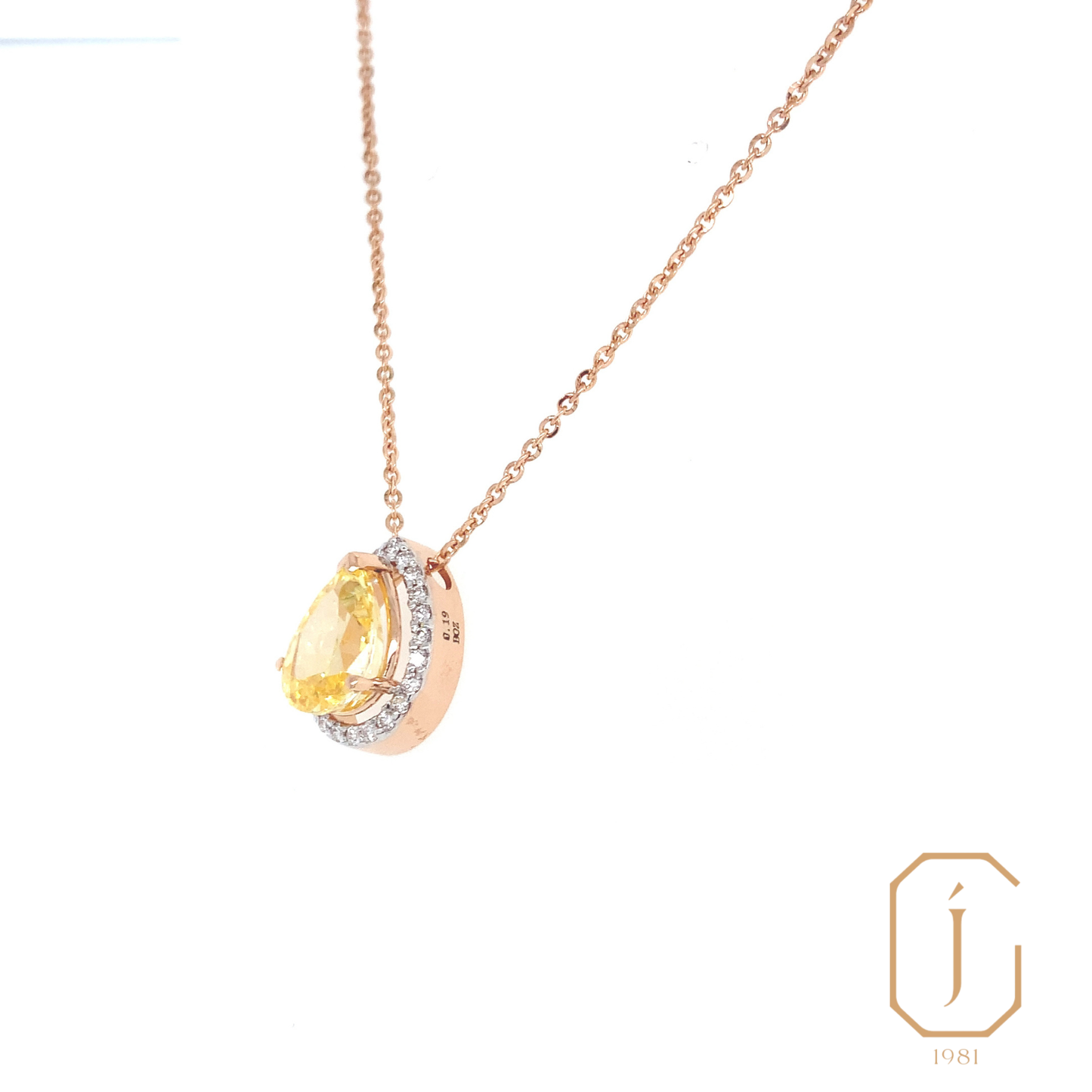 Cora Pendant Chain Necklace