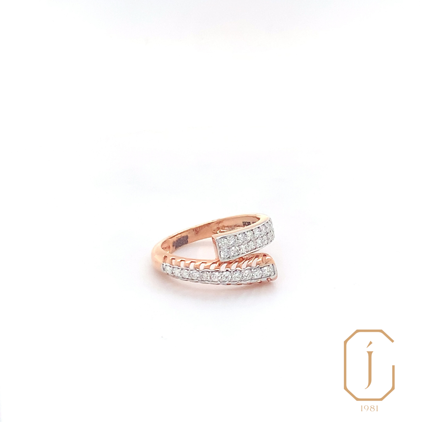Ottavia Hug Ring