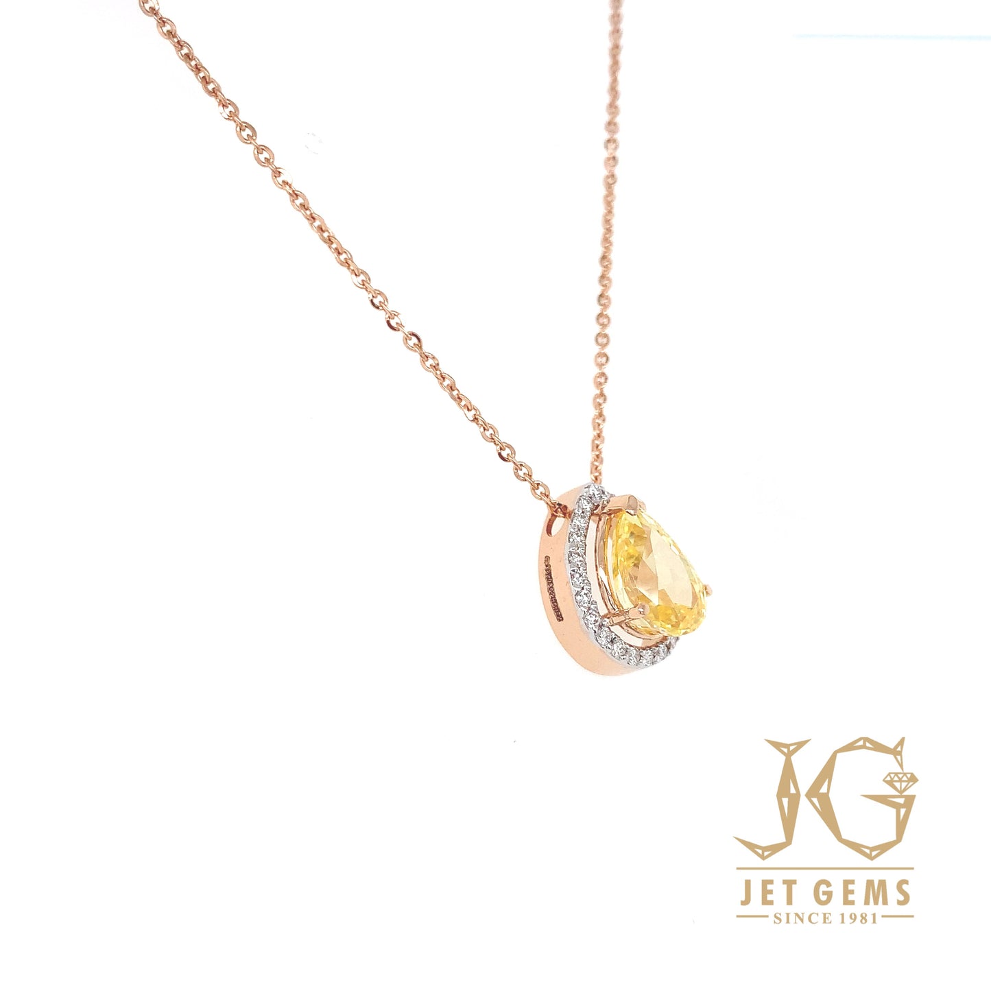 Cora Pendant Chain Necklace